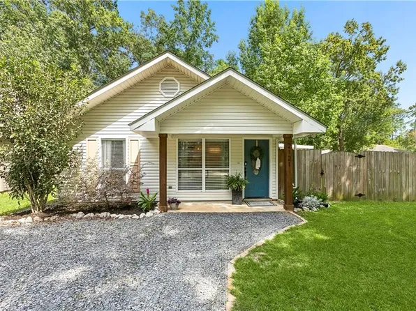 2121 Dupre St, Mandeville, LA 70448