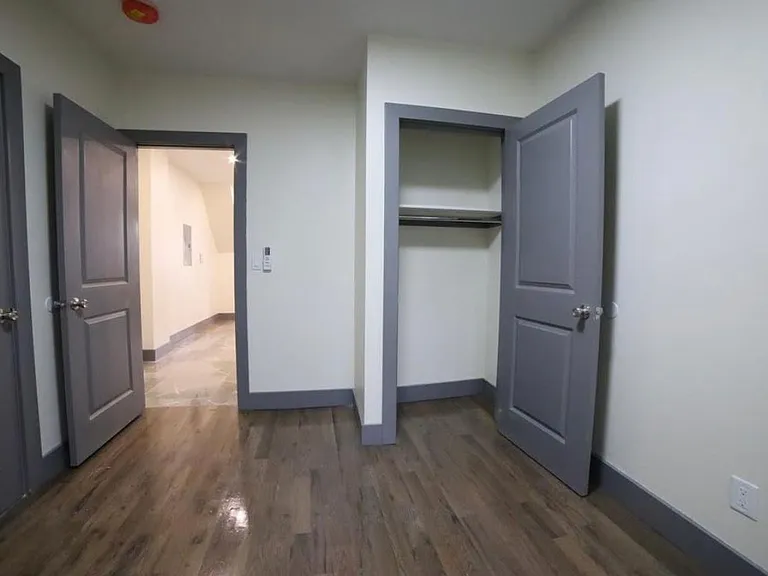 124 McAdoo Ave #1 — Photo 8