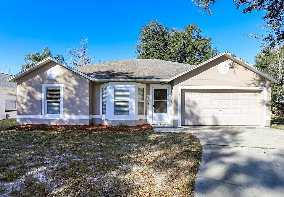 470 Breezeway Dr