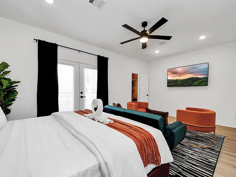 Bedroom