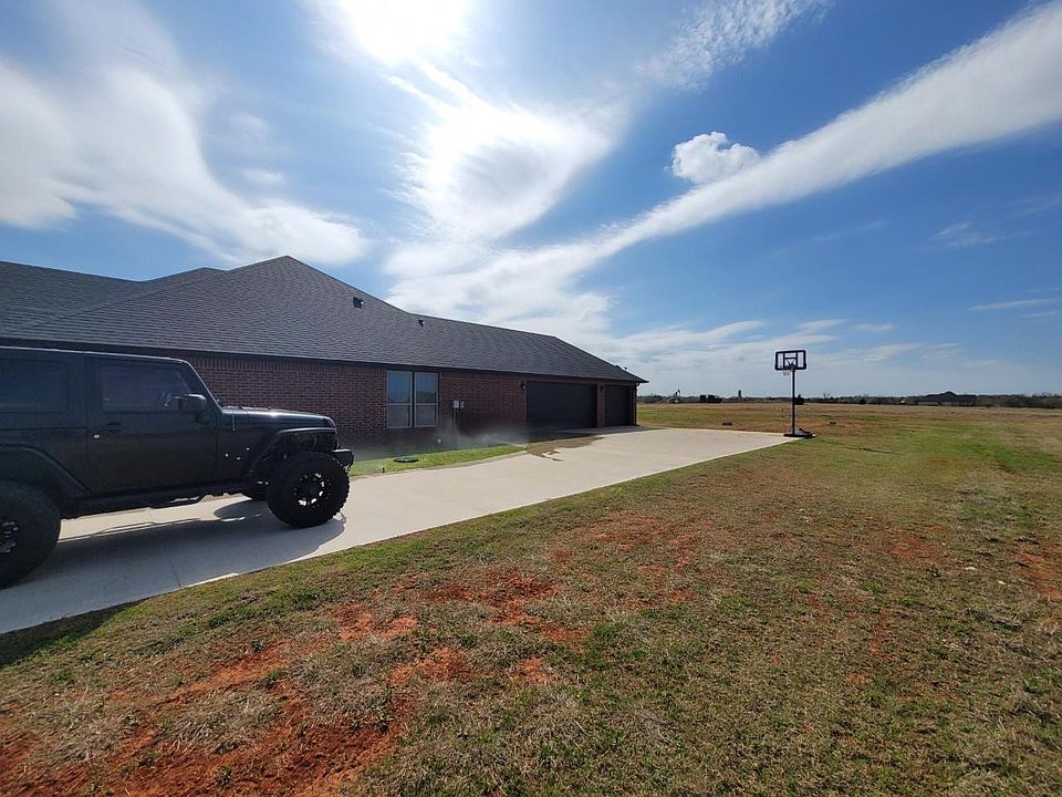 2nd image of 4930 Ranchero Dr