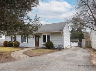 315 Oakwood Dr, Antioch, IL 60002