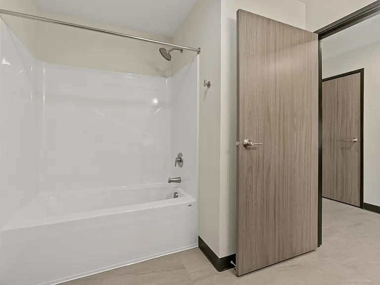 275 Lofts at Kingston Yard — Photo 15