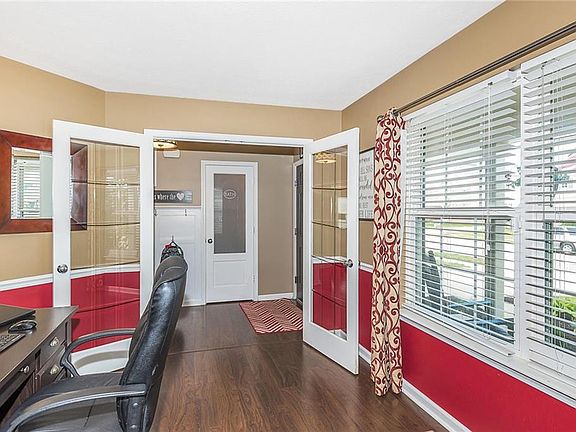 4th image of 7803 Eagles Nest Blvd