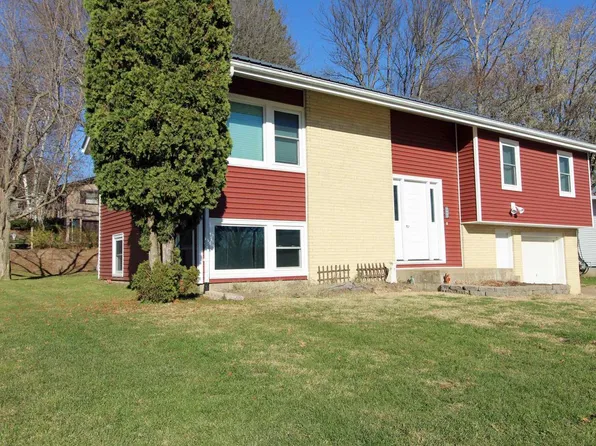 790 West Parkview Drive, Richland Center, WI 53581