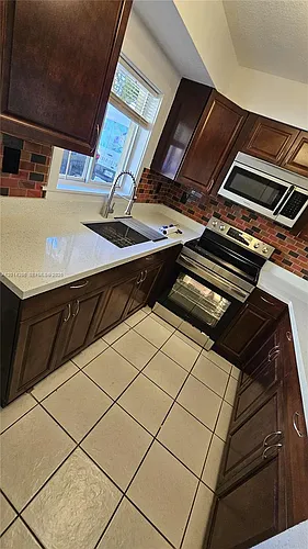 14910 SW 82nd Ter Photo 1