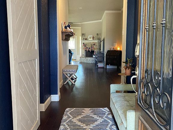 2nd image of 214 Golden Arrow Dr