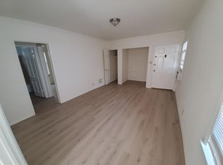 425 Shirley Pl APT 4, Beverly Hills, CA 90212