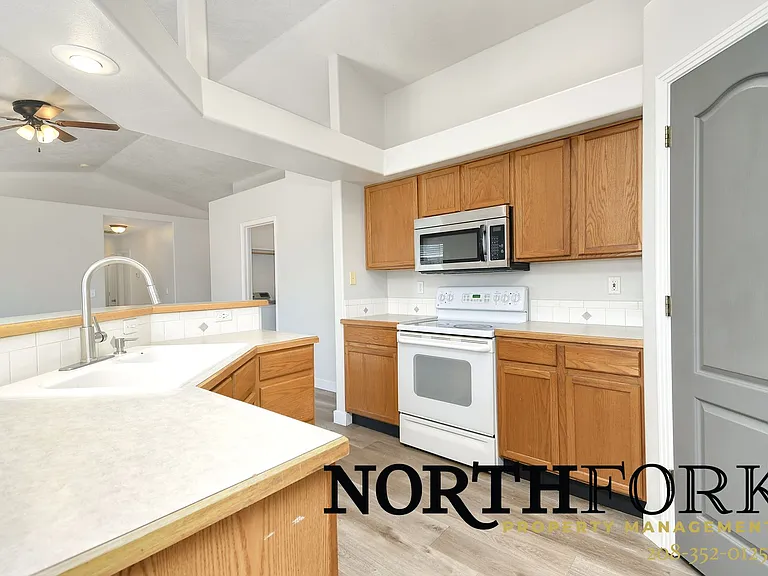 599 N Brownfield Way — Photo 7