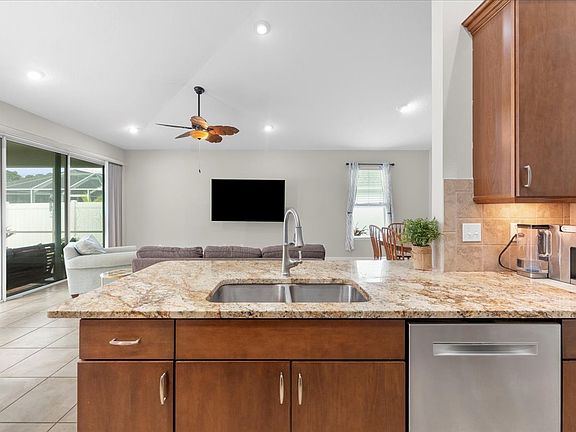 4th image of 1845 Creekwater Blvd