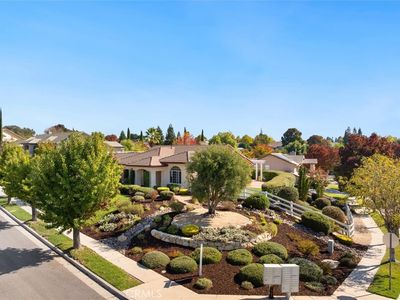 1608 Via Flora, Paso Robles, CA, 93446