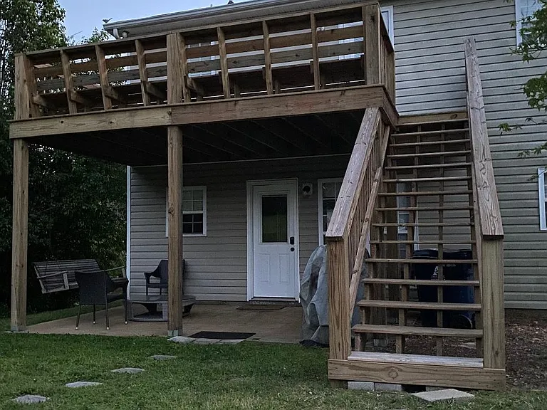 927 Lakeview Dr — Photo 6