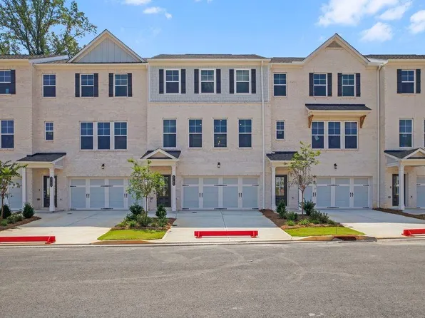 5780 Schelton Pl SE, Mableton, GA 30126