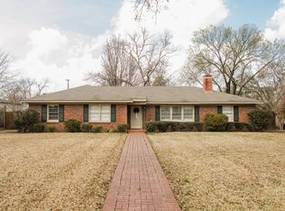 413 Lincoln Ave, Greenwood, MS 38930