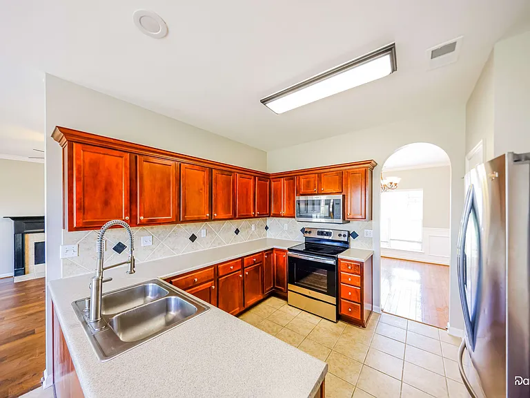 6325 Overlook Dr — Photo 4