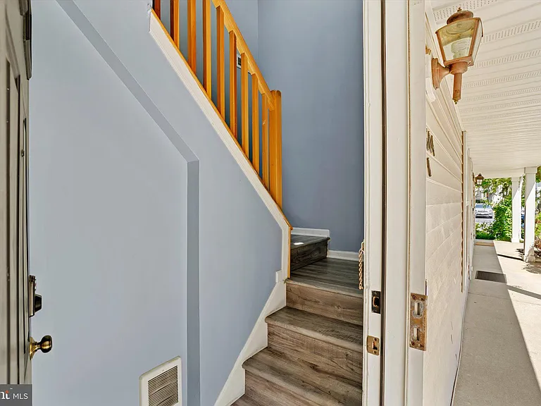 3604 Saxony Dr — Photo 5