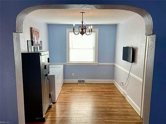 5th image of 202 Porter Rd