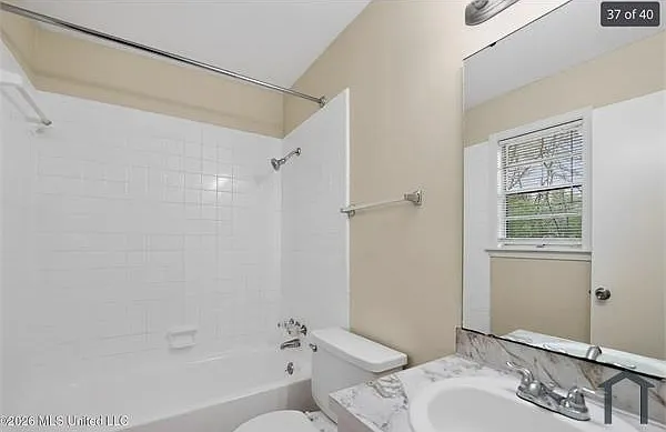 1027 Autumn St — Photo 18