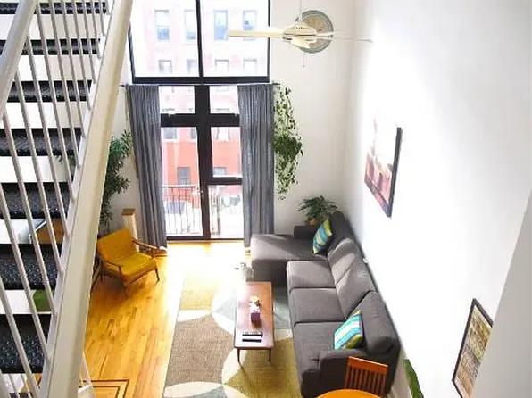 214 Franklin Street image 1 of 10