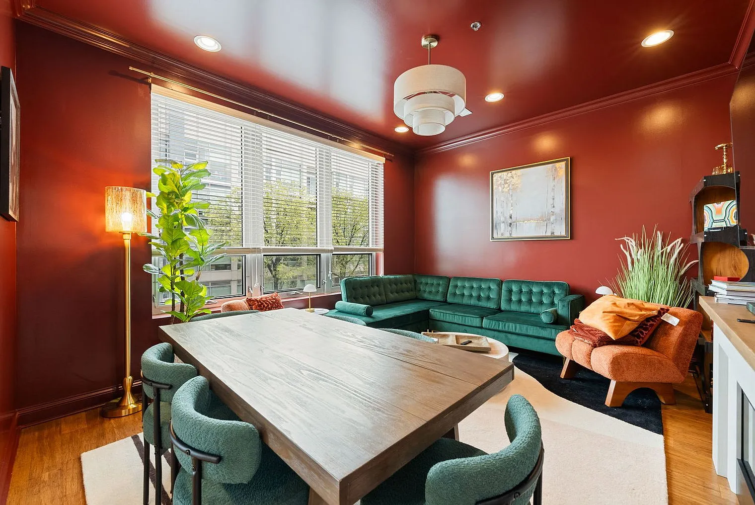 3 bed, 2.0 bath, 1173 sqft, $6,213 — Photo 2