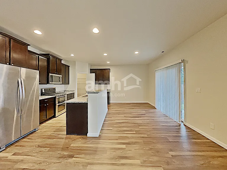 2668 Link Ave — Photo 7