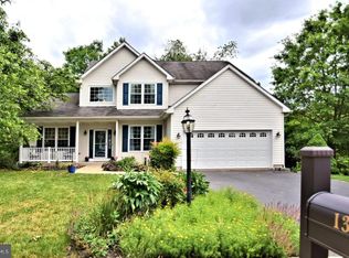 135 Julie Rd, Sanatoga, PA 19464