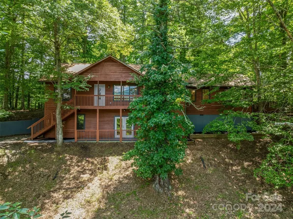 203 Valle Dr, Burnsville, NC 28714
