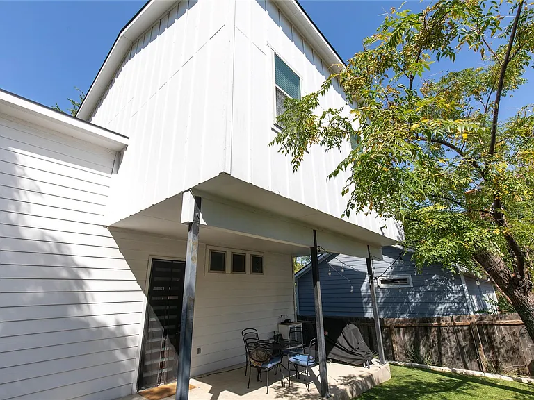 1608 Ulit Ave #B — Photo 11