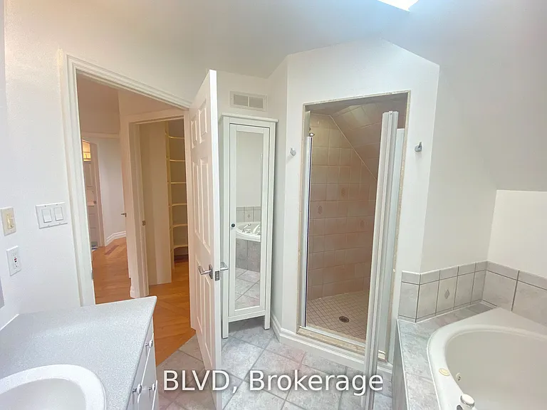 63 Johnston Ave #MAIN2 — Photo 11