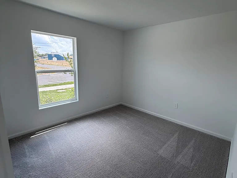 357 Artemis St — Photo 10