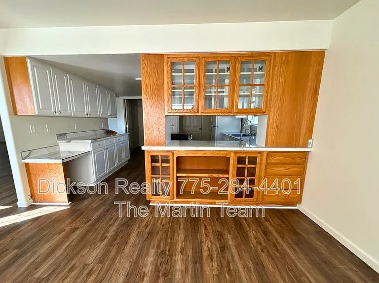 1227 Green Valley Dr — Photo 10