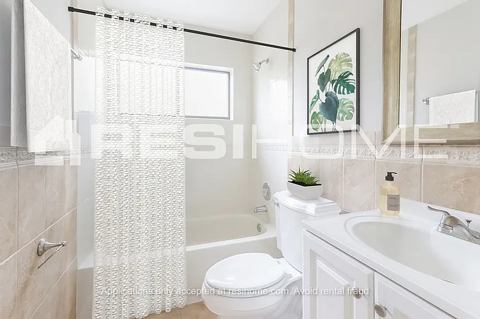 9940 Spanish Isles Dr — Photo 15