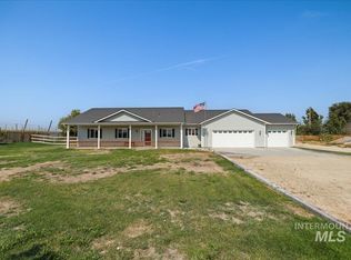 3642 E Market Rd, Homedale, ID 83628