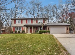 10S335 Hampshire Ln E, Willowbrook, IL 60527