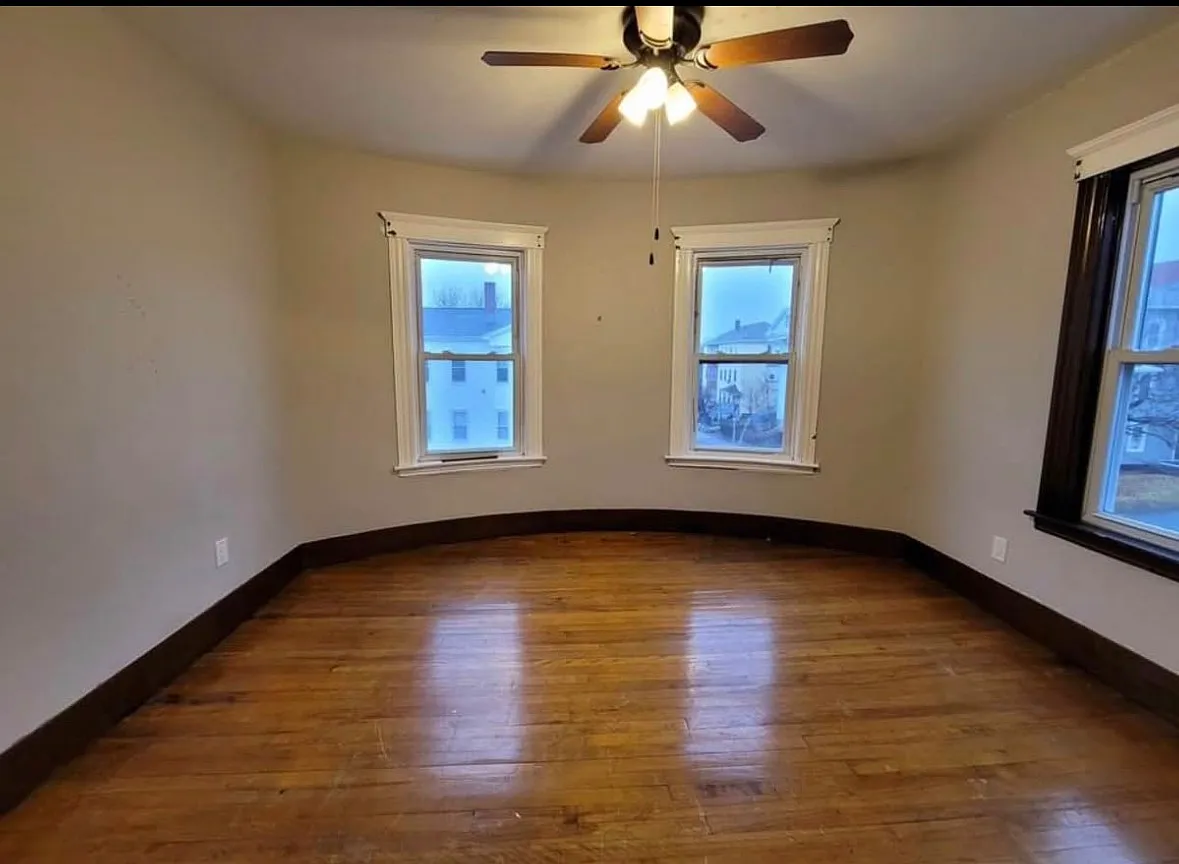 Building Photo - 11 Payson St #1