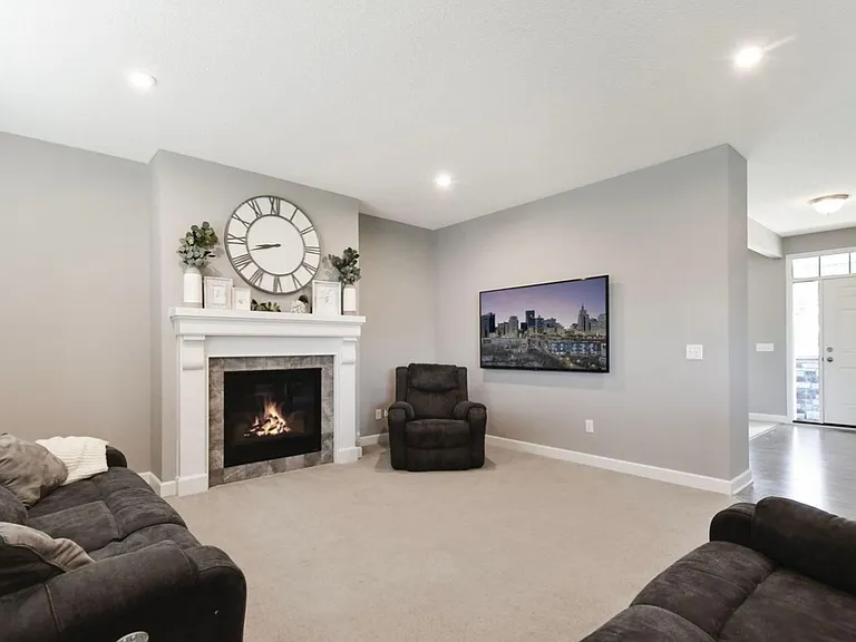 12995 Leyte Cir NE — Photo 4