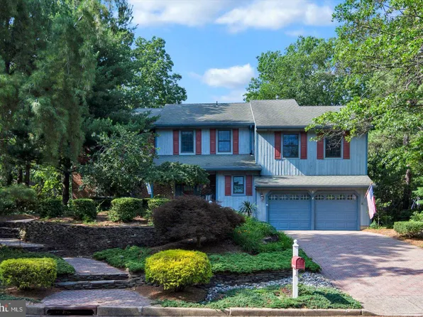 7 Westbrooke Ct, Voorhees, NJ 08043