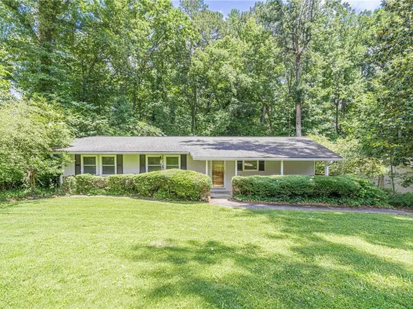 3671 Cold Spring Ln, Atlanta, GA 30341