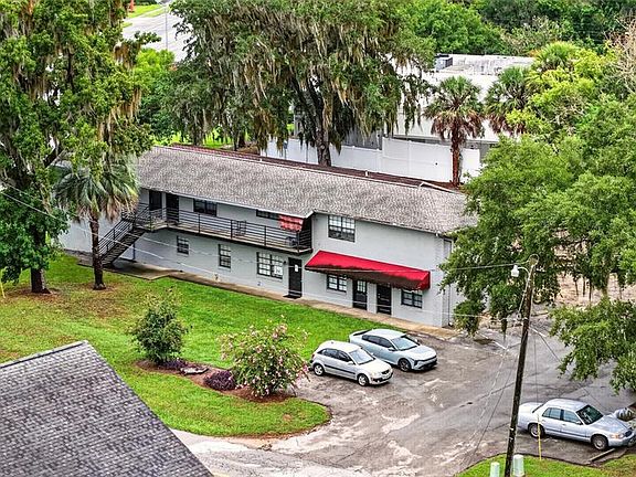 4th image of 2221 S PINE AVENUE