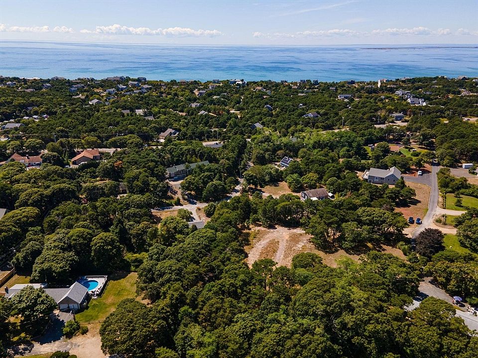 1st image of 7 Arrowhead Farm Rd