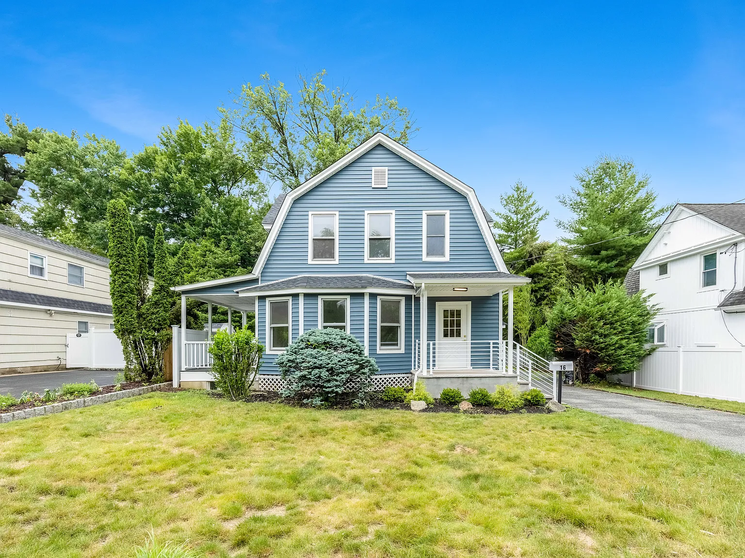 4 bed, 2.5 bath, $4,950 — Photo 3