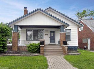 29325 Pinehurst St, Roseville, MI 48066