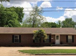 300 E Shofner Dr, Longview, TX 75604