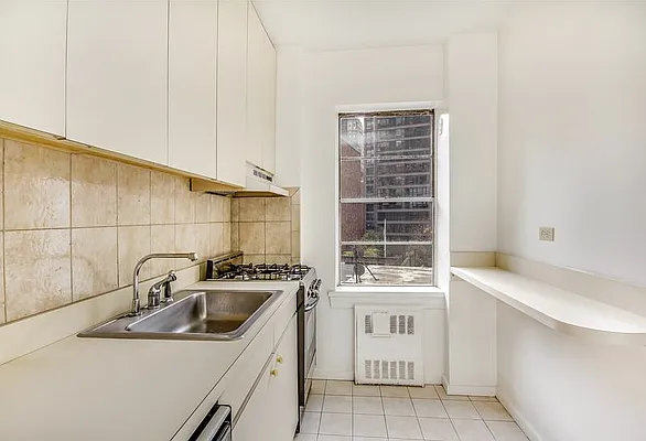 Sold by Venture Equity Partners | media 30