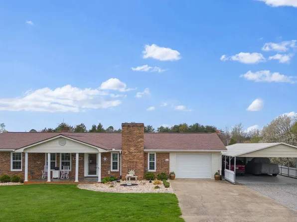 134 Oak Ridge Dr, Bassett, VA 24055