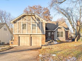 816 E Northview St, Olathe, KS 66061