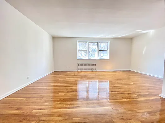 Rented by Queens Apartments Realty LLC | media 17