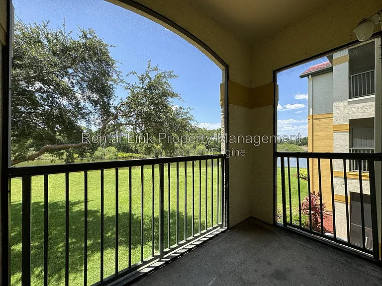 11530 Villa Grand #1121 — Photo 34