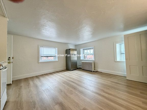 5th image of 58 Anderson St APT 7