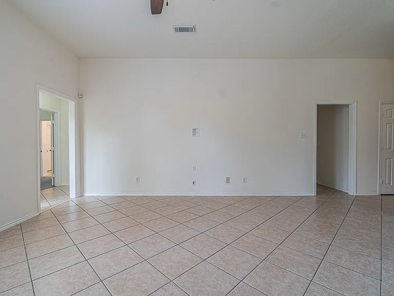2111 Sailwind Dr — Photo 22